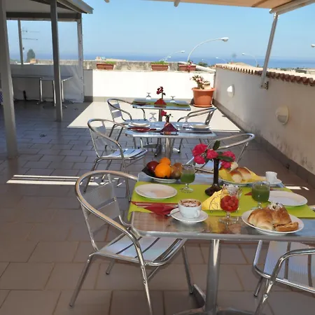 Turi Oda ve Kahvaltı